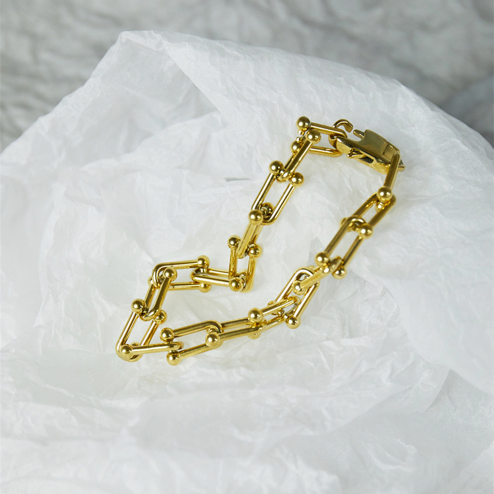 PVD Coated Real Gold Plated 18K Gold U Shape 304 Stainless Steel Fashion Waterproof Non Tarnish 304 Stainless Steel Bracelets