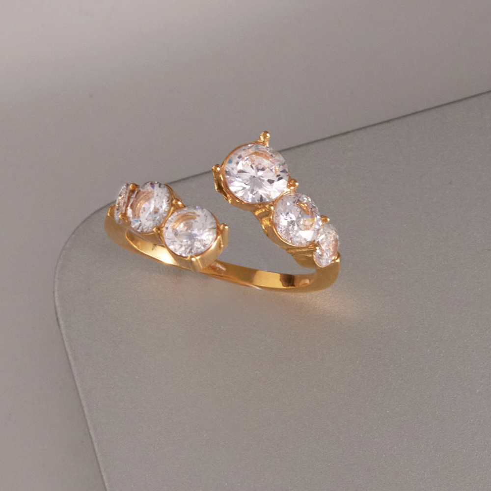 Women's Classic Style 18K Gold Stainless Steel + Zircon Round White Zircon Adjustable Open Ring