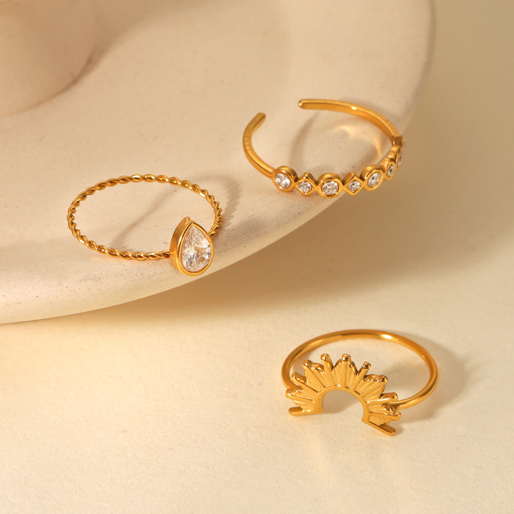 304 Stainless Steel Crown PVD Coated Zircon 18K Real Gold Plated IG Style Luxurious Waterproof Non Tarnish Gold Rings