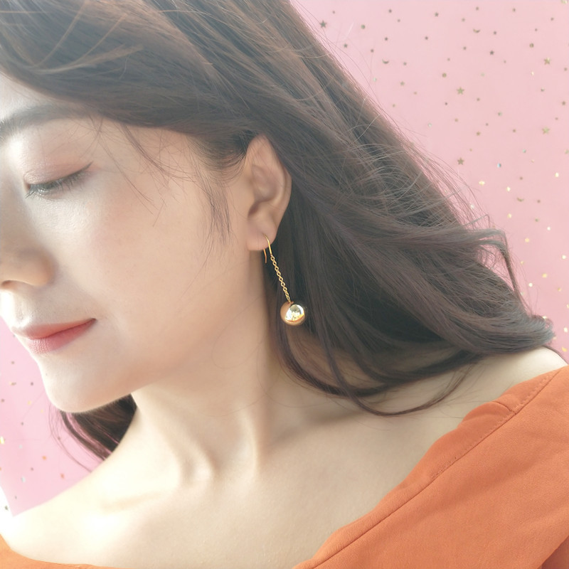 Elegant Silver Needle Metal Ball Stud Earrings Women's Fashion OL Style Simple Atmosphere Autumn Winter Jewelry Accessories