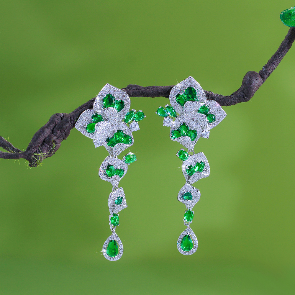 Elegant Long Green Zircon Flower Copper Earrings For Women Perfect For Dinner Dresses Wedding Dresses And Party Jewelry Accessories