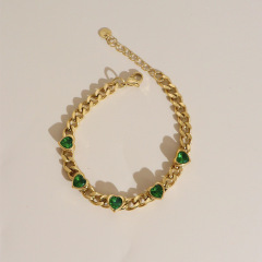 Aks961 Gold + Green Heart