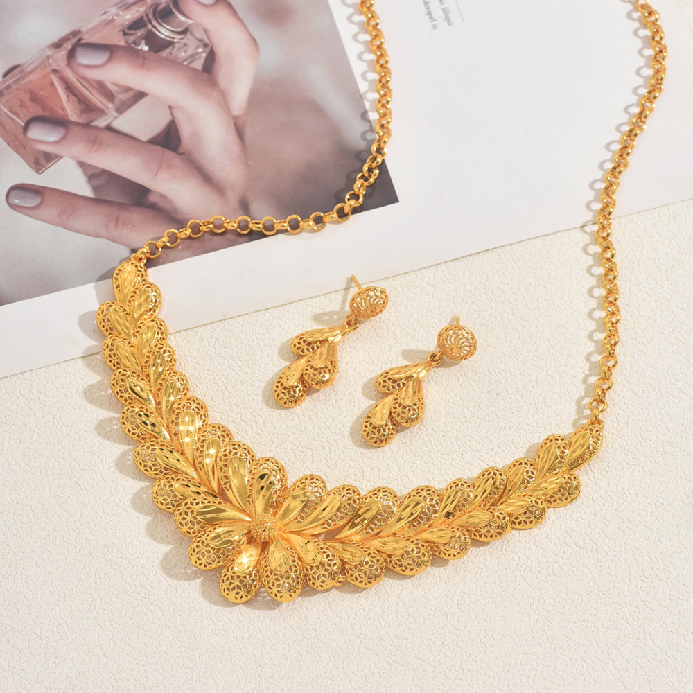 Three-piece Bridal Wedding Geometric Pattern Jewelry Set Elegant Luxurious Banquet Wedding Accessories