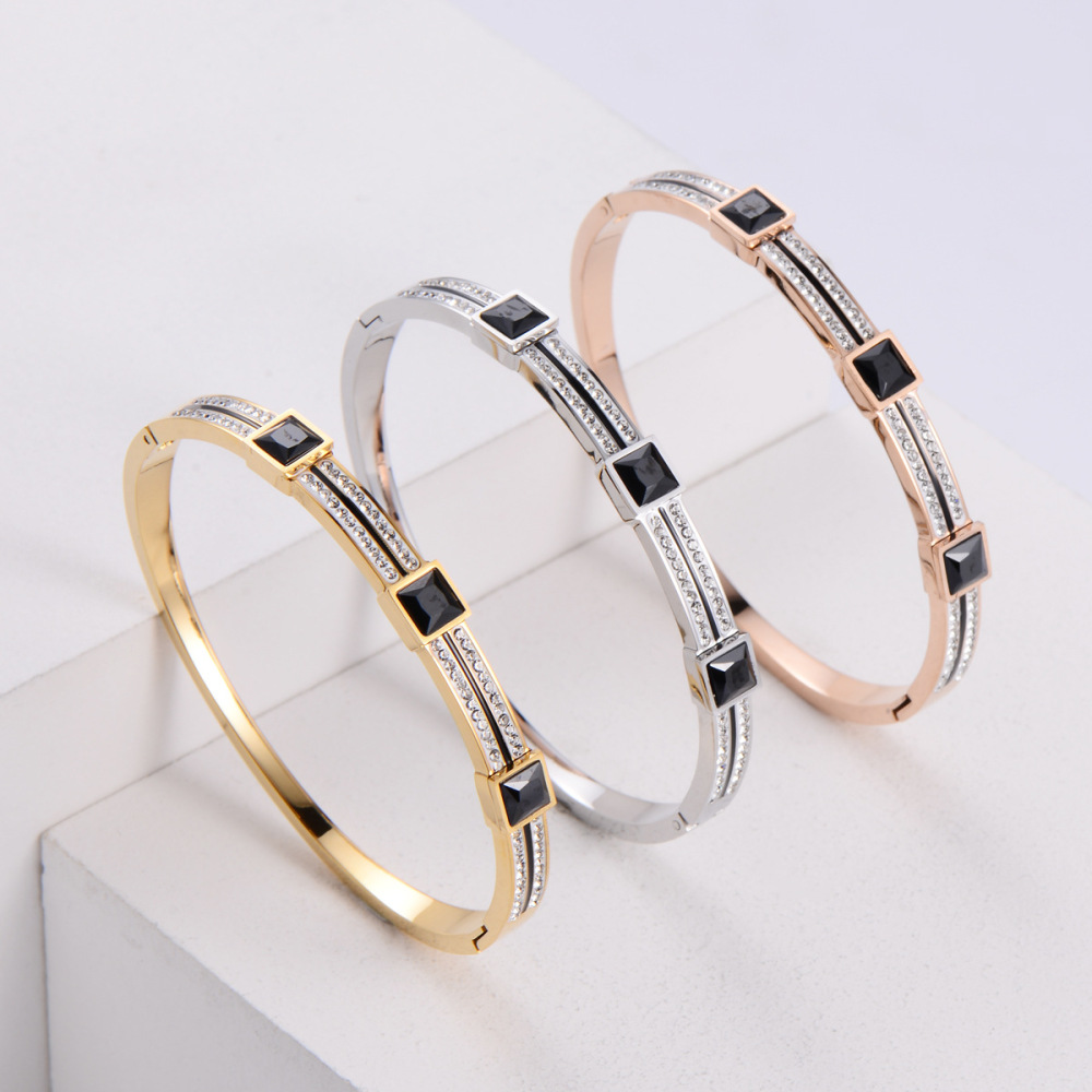 PVD Coated 18K Gold Plated Stainless Steel Waterproof Non Tarnish 304 Stainless Steel