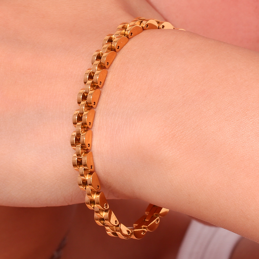 304 Stainless Steel Solid Color PVD Coated Stone-Free 18K Gold Plated Real Gold Plated Basic Simple Style Classic Style Waterproof Non Tarnish Plating Gold Silver Bracelets