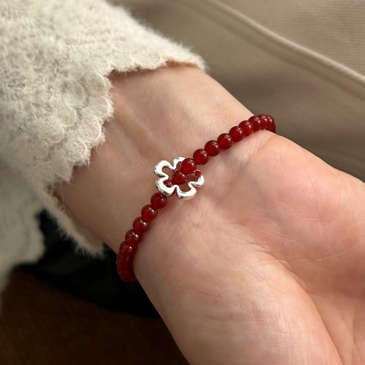 925 Sterling Silver Silver Handmade Red Agate Flower Bracelet Bohemian Elastic Cord New Year Natural Accessories