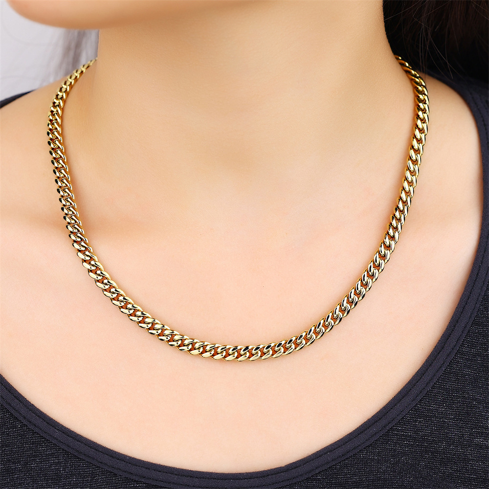 Fashionable Stainless Steel Men's Necklace Encrypted Dragon Head Buckle Bracelet Versatile Matching Accessories Geometric Pattern