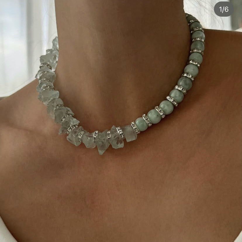 Natural Stone Mixed Beads Necklace Collarbone Chain High-End Sensation Unique Design Titanium Steel U-Shaped Jewelry Accessories For Women