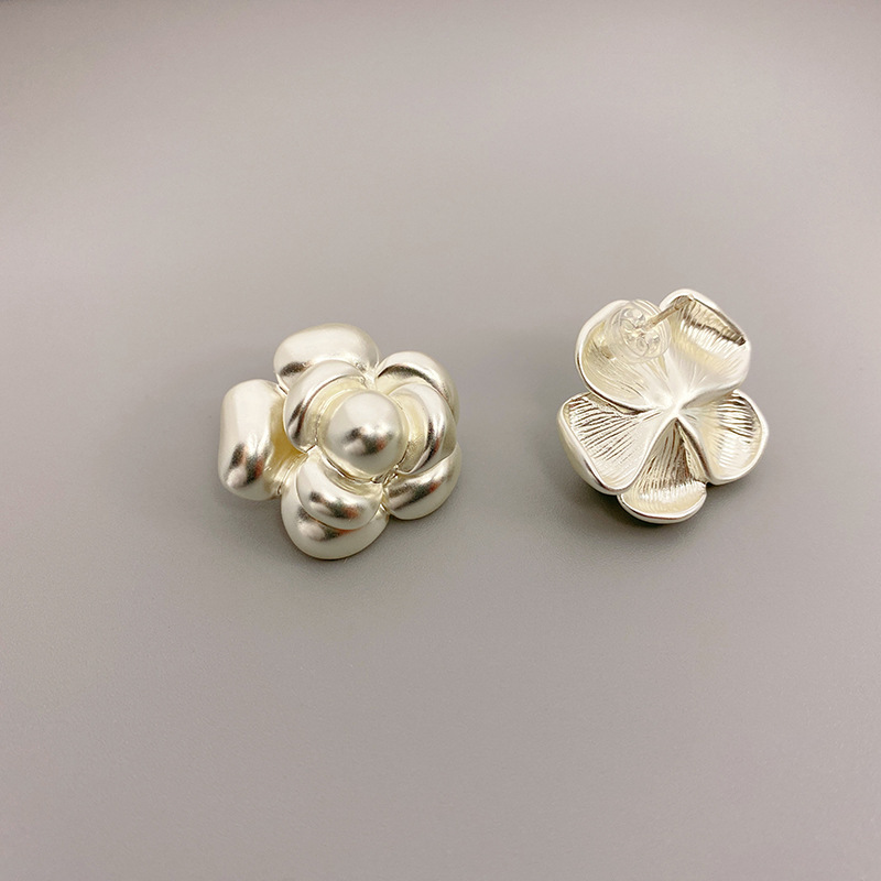Fashionable Tea Rose Earrings Women's S925 Silver Needle Half-Matte Silver Color Floral Patterned Jewelry Accessories