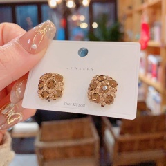 A02-010 Champagne Gold Rhinestone Square