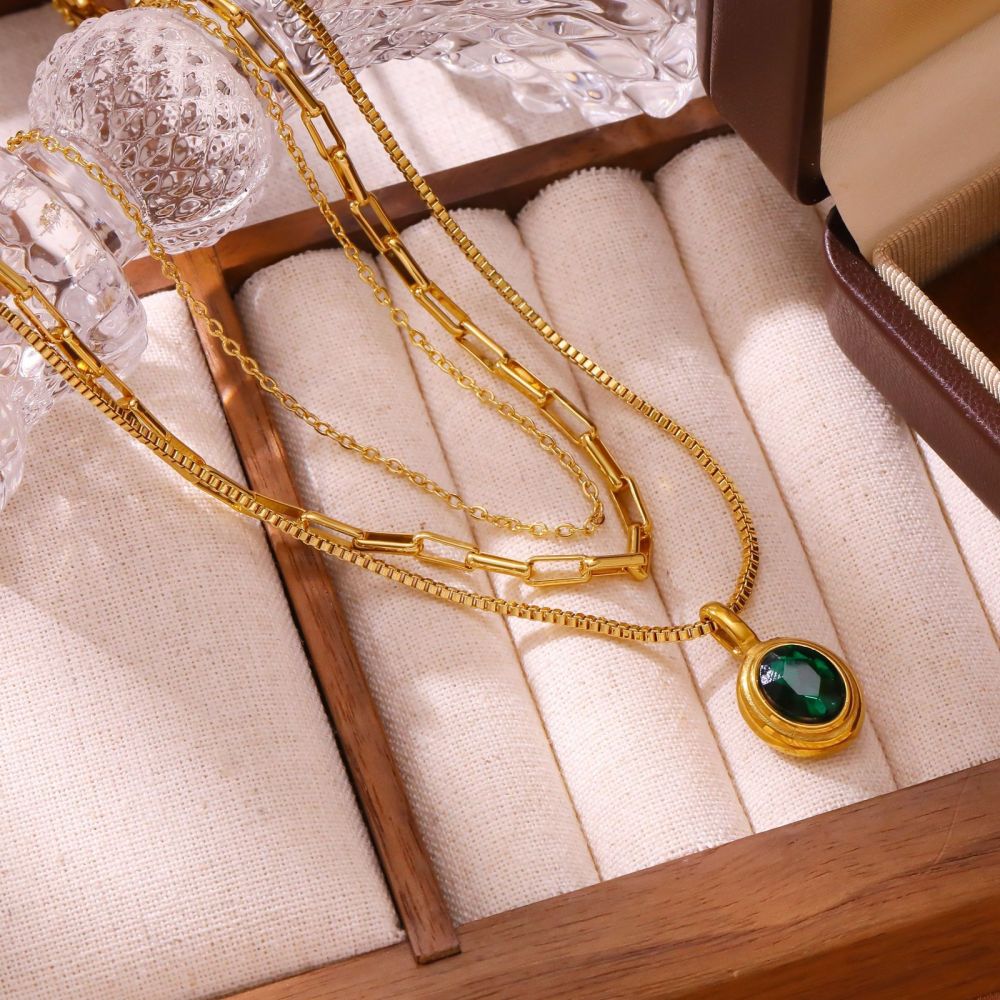 Titanium Steel Round Pendant Necklace Ladies Layered Design Clavicle Chain Jewelry Accessories