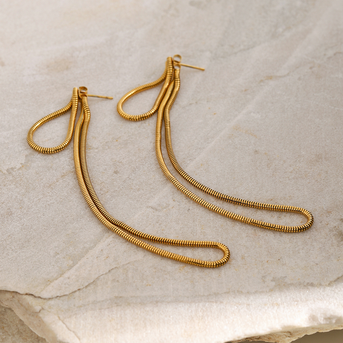 304 Stainless Steel Solid Color PVD Coated Real Gold Plated 18K Gold Simple Style Classic Style Waterproof Non Tarnish Plating Gold Drop Earrings