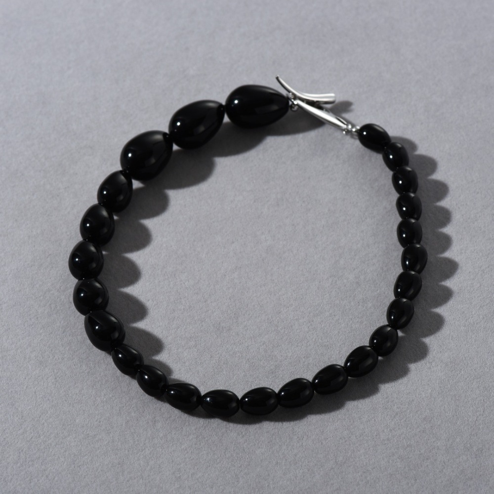 Zhu Yue'er Gradient Oval Black Onyx Beaded OT Clasp Sweater Chain Necklace Women's Jewelry Accessories Pendant Material