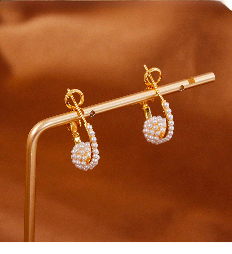 Elegant Pearl Hoop Earrings Unique Design Sensation Slimming French Hepburn Style Fashionable Trendy Women's Jewelry Accessories