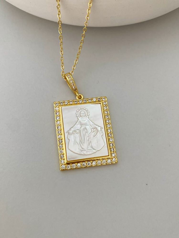 Elegant Shell Pendant Necklace With Zircon Edge Virgin Head Design DIY Accessories  Fashion Label