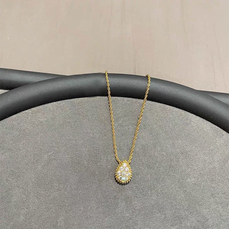 French Luxury Water Drop Diamond Necklace For Women 18K Gold Plated Twist Chain Classic Elegant Collarbone High-Quality Craftsmanship