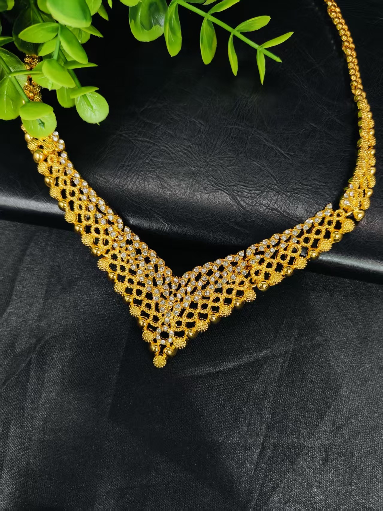 Middle East Dubai Jewelry Set Vietnam Bride Wedding Accessories Necklace Bracelet Earrings Ring Four Piece Set Floral Design