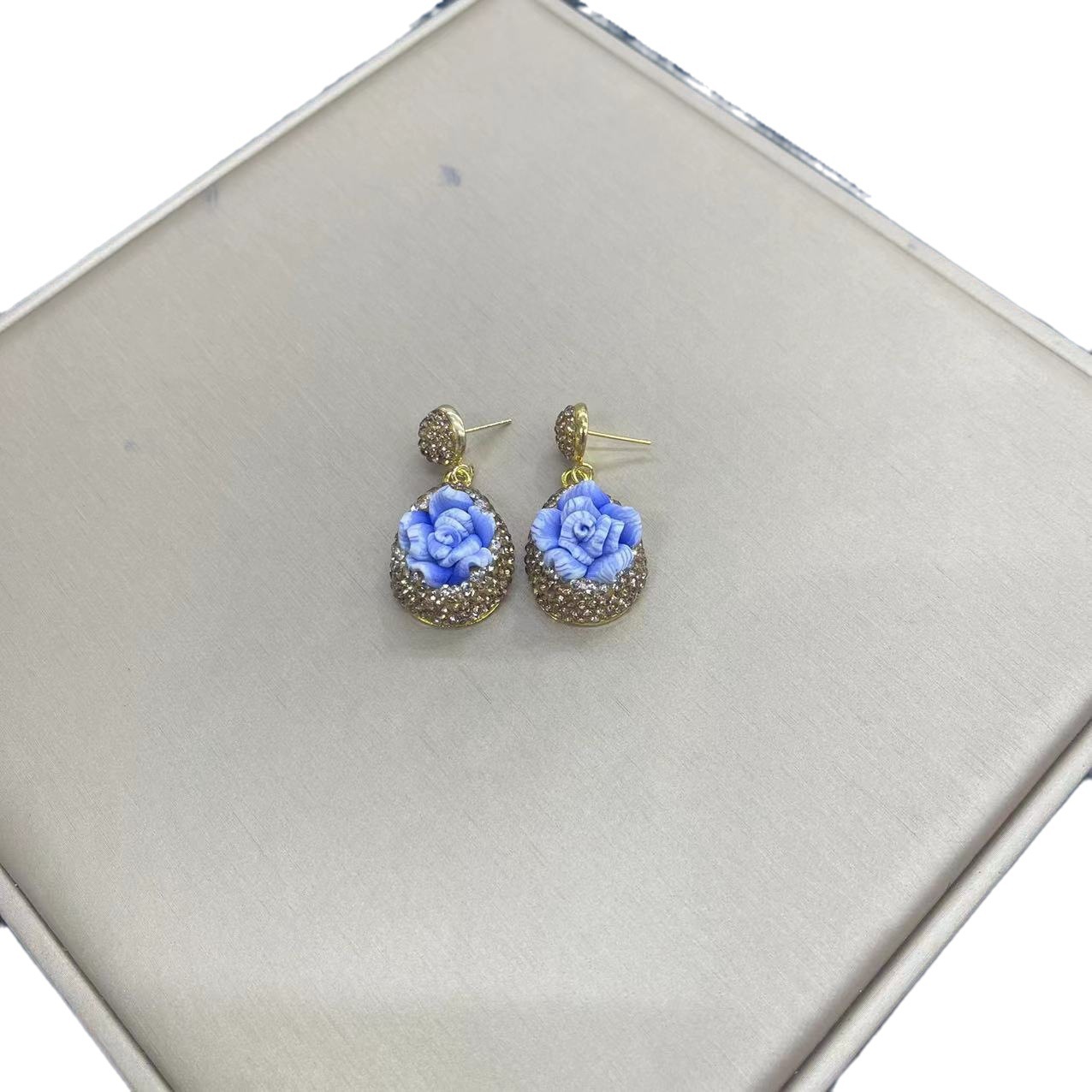 New Soft Clay Flower Inlay Three-Piece Set Personalized Lapis Rose Flower Mid-Aged High-End Feeling Jewelry Accessories