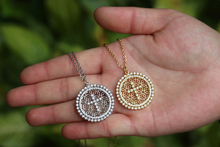 Copper Plated 18k Gold Micro-set Zircon Pendant Geometric Cross Clavicle Chain