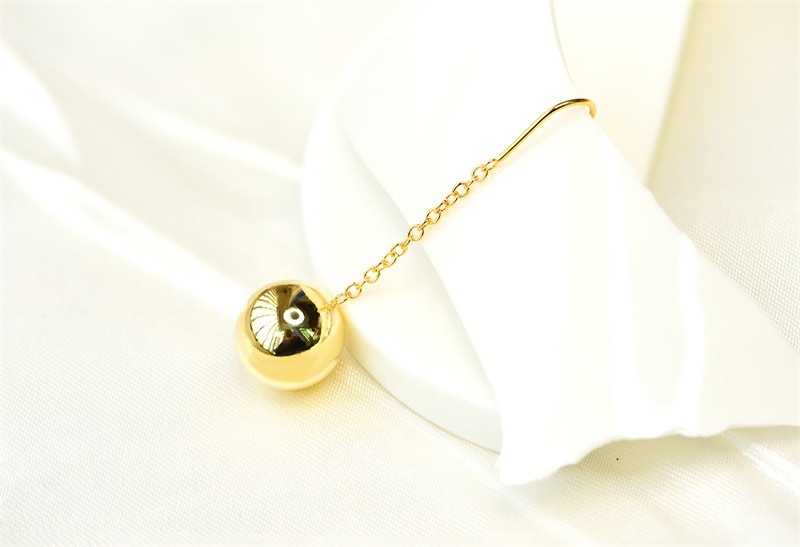 Elegant Silver Needle Metal Ball Stud Earrings Women's Fashion OL Style Simple Atmosphere Autumn Winter Jewelry Accessories