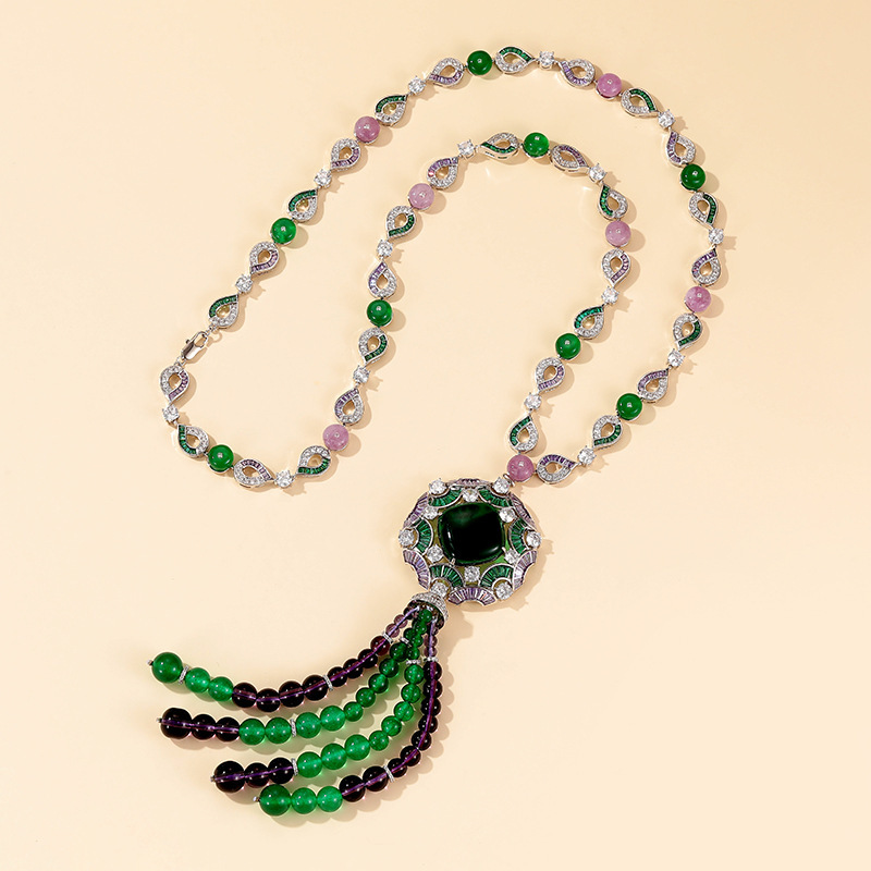 New Chinese Style Beaded Necklace 18K Gold Plated Emerald Tassel Luxury Sweater Chain Jewelry Simple Round Design Pendant