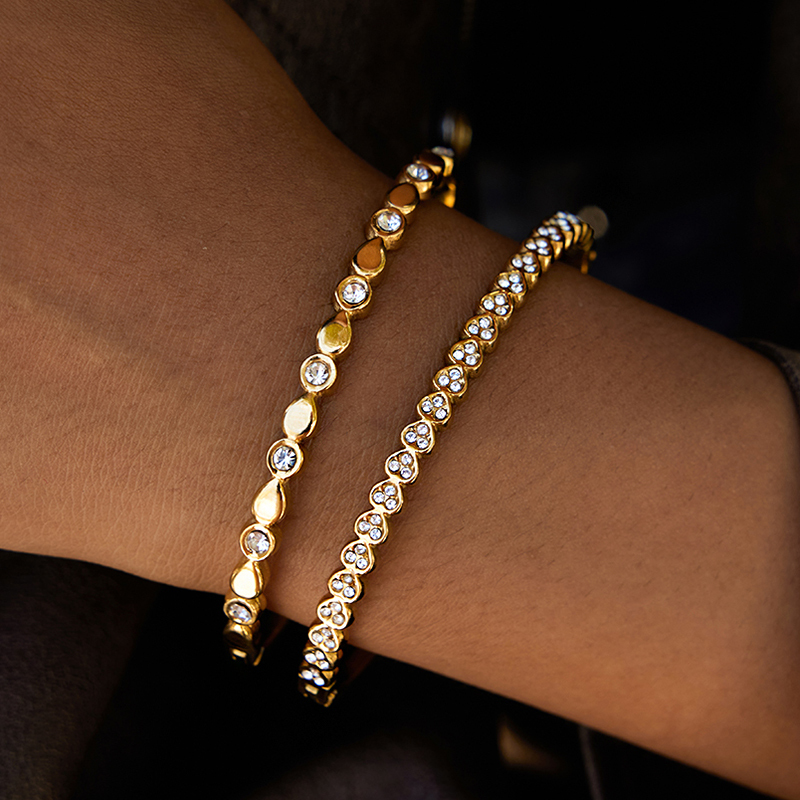 Ladies Classic Style 18K Gold Stainless Steel Bracelet With Round White Diamond Waterdrop Design Vacuum Plated Real Gold