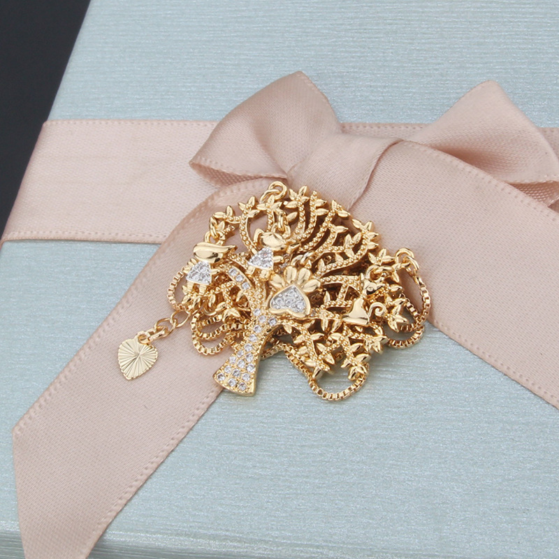 New Fashion Champagne Gold Big Tree Pendant Copper Micro Inlay Zircon Tree Necklace Wholesale