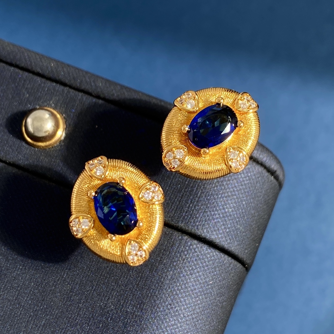1 Pair Simple Style Classic Style Round Plating Inlay Brass Zircon 18K Gold Plated Ear Studs
