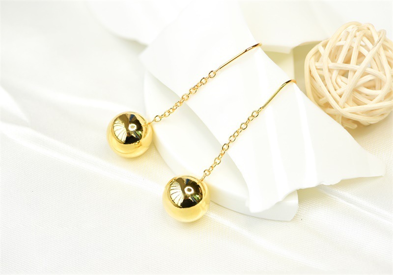 Elegant Silver Needle Metal Ball Stud Earrings Women's Fashion OL Style Simple Atmosphere Autumn Winter Jewelry Accessories