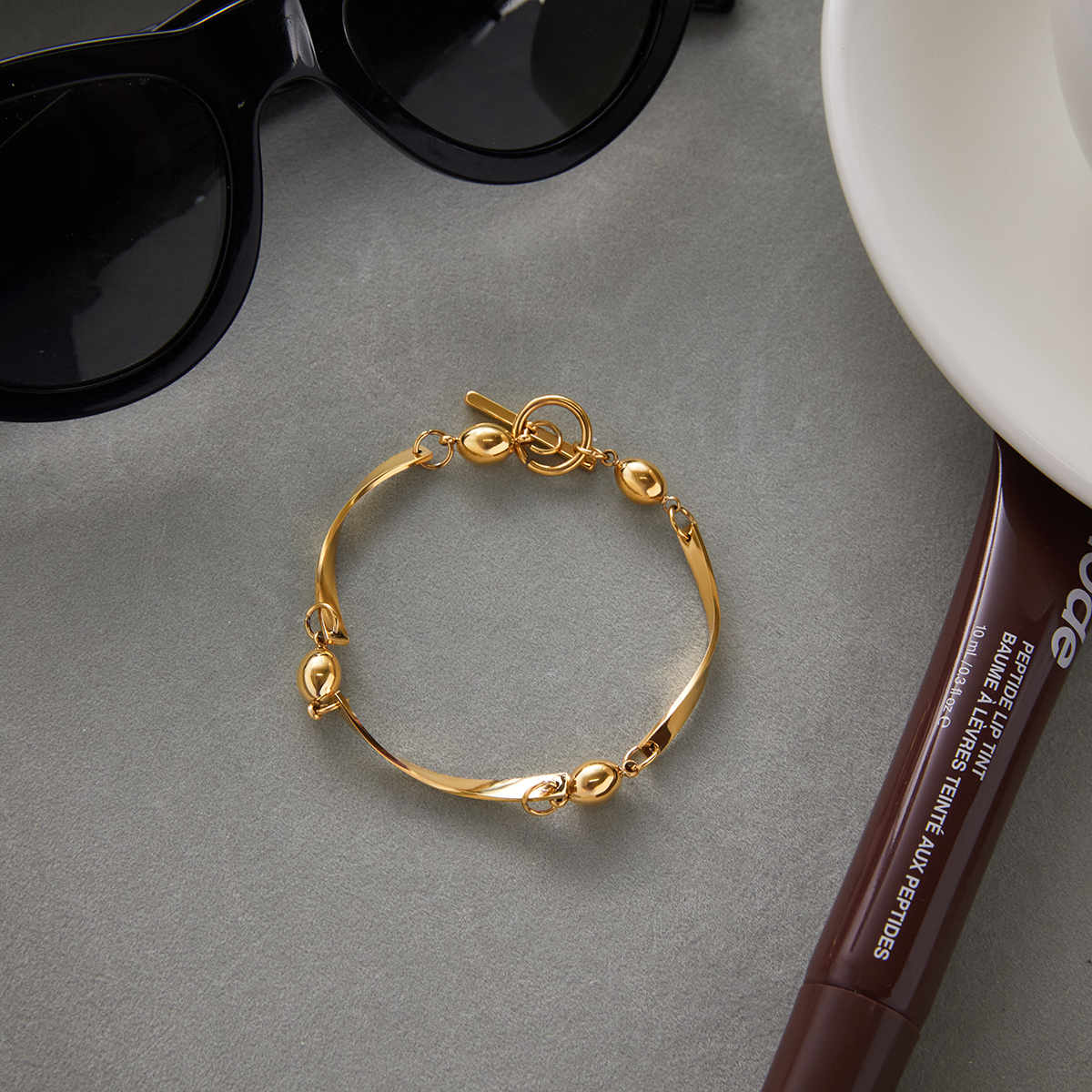 Ladies Classic Style 18K Gold Plated Stainless Steel Wave Pattern Bracelet OT Buckle Clasp Bead Clamp Bracelet 18cm