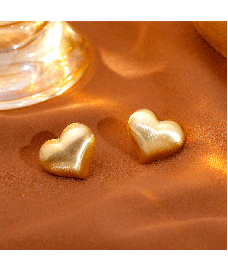 Metallic Tarnished Heart Shaped Earrings Women's Commute Fashion Elegant Lightweight Luxury Versatile Ear Jewelry