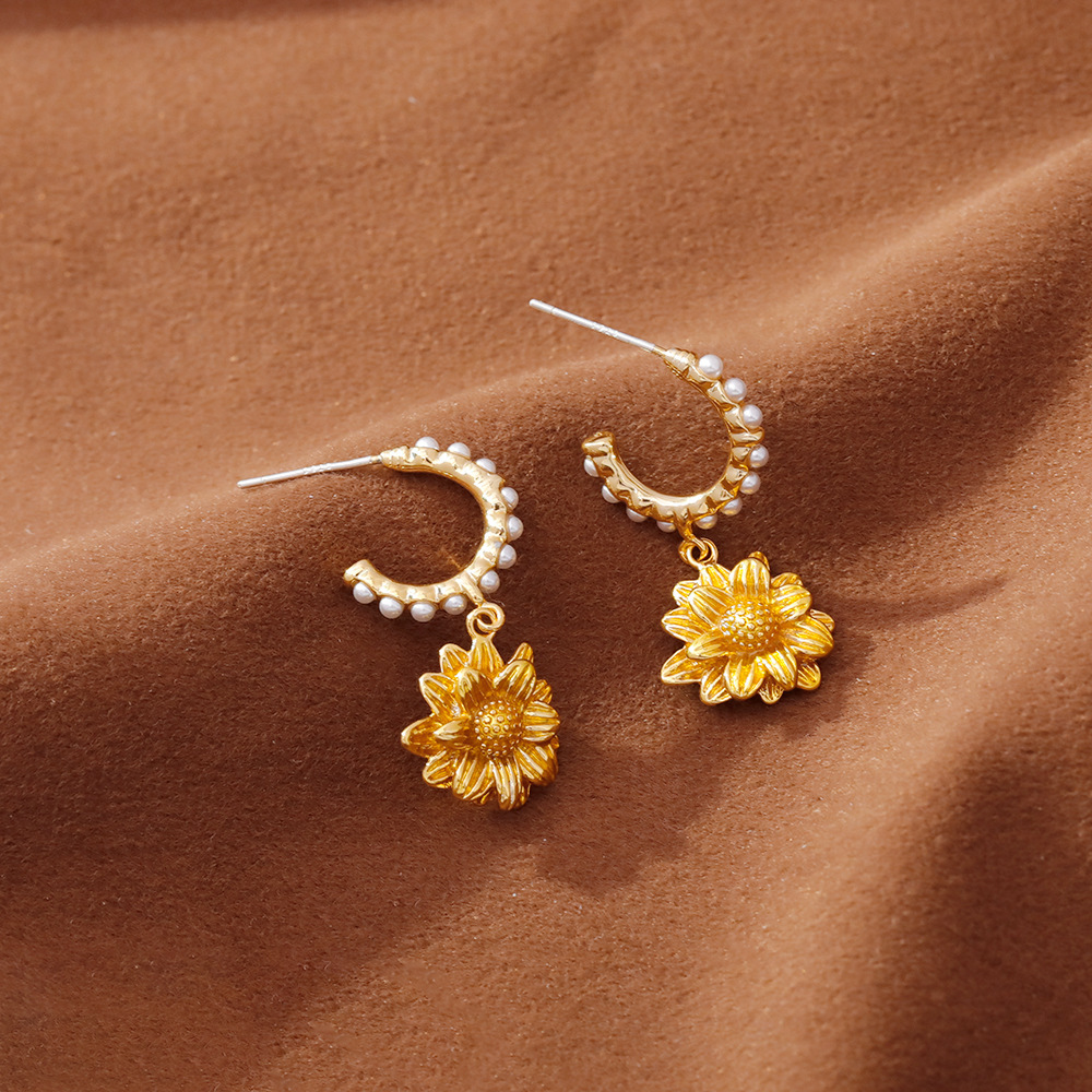 Unique Small Audience Design 925 Silver Needle Sunflower Flower Earrings Pearl Fashionable New  Women's Jewelry Accessories