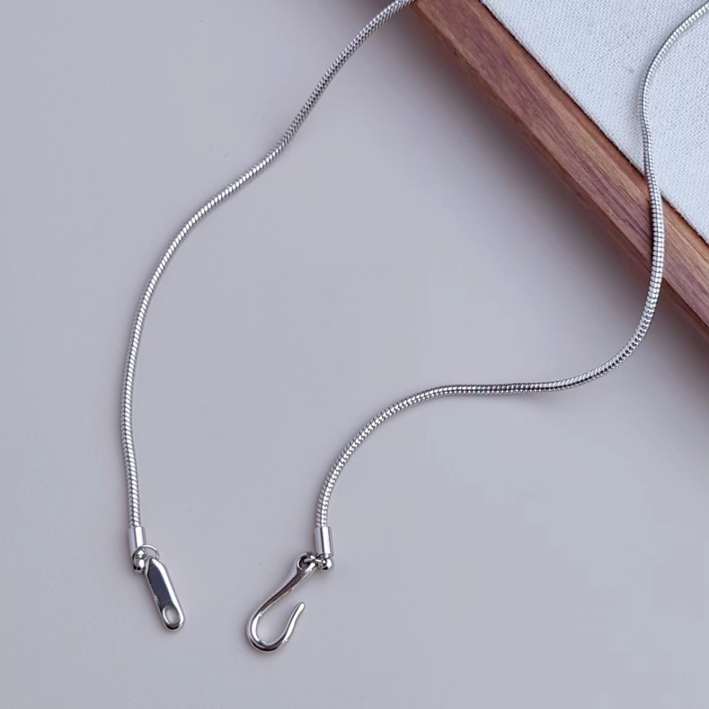 Snake Bone Chain Necklace With Natural Black Agate Pendant For Women Winter Accessories Sweater Chain