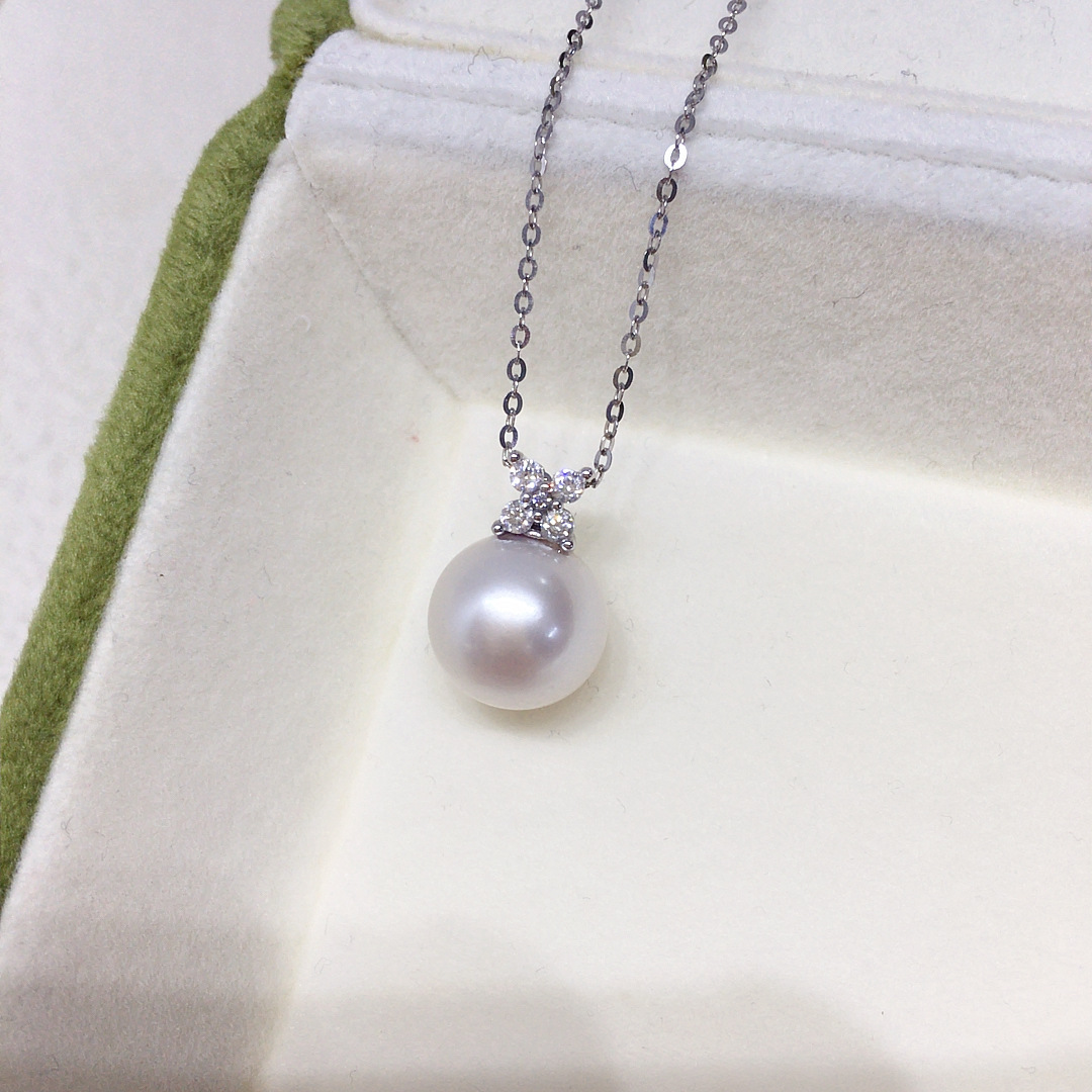 Natural Freshwater Pearl Necklace Single Bead Perfect Round Aurora Pearl Pendant S925 Sterling Silver Clavicle Chain Women's Style White