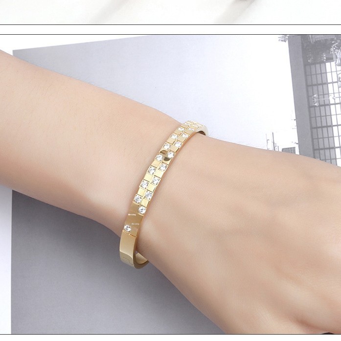 Titanium Steel Inlaid Diamond Wide Bracelet Square Grid Women's Accessories Rose Gold And Silver Black