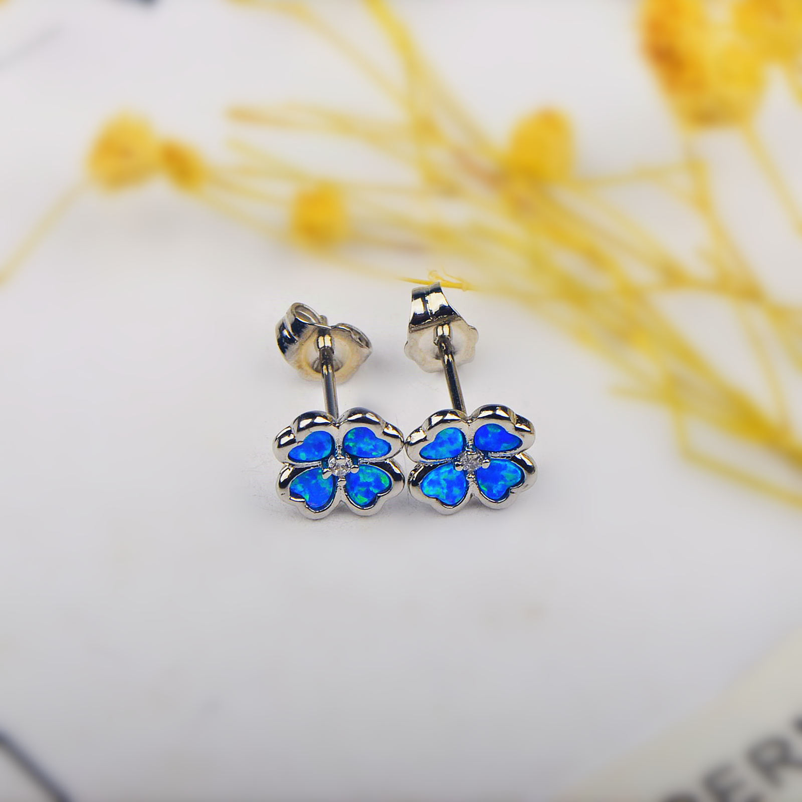 Blue Australian Opal Four Leaf Clover Flower Earrings Bohemian Style Simple Design For Women Copper Material Jewelry Accessories