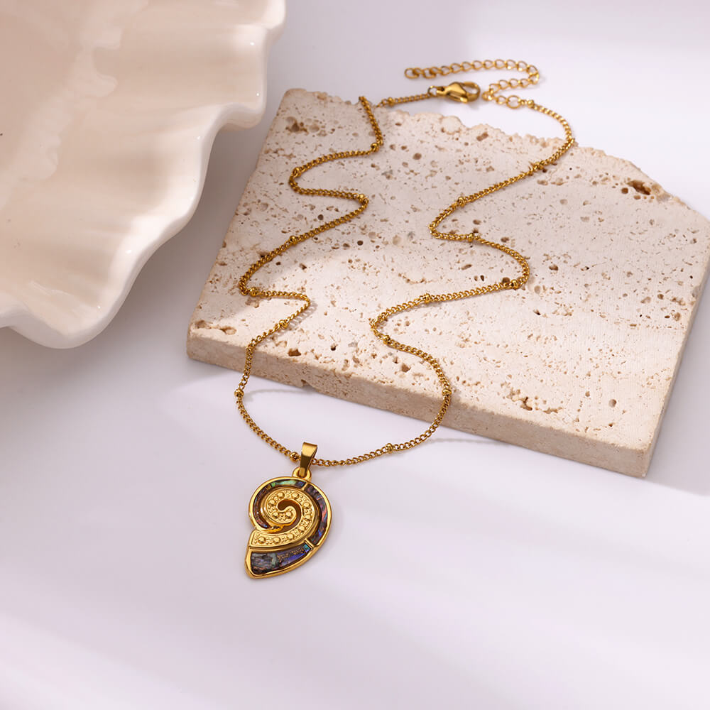 3pcs/set 18K Gold Plated Conch Jewelry Set Stainless Steel Necklace Three-piece Set Ocean Lucky Conch Style Enamel Craft Jewelry Set Accessories Daily Vacation Wear Valentine's Day Gift