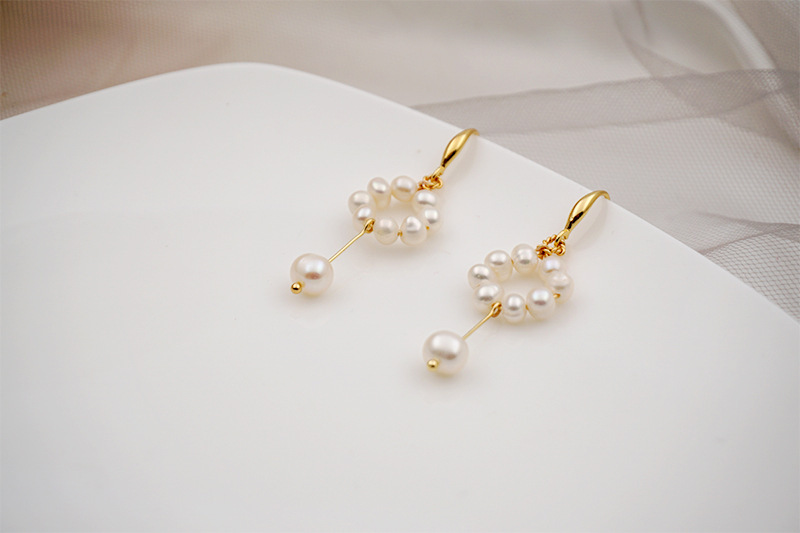 Hand-woven Mini Pearl Balloon Earrings Vintage Atmosphere Pearl Hook Earrings Women's Alloy Ear Studs Metal Jewelry Accessories