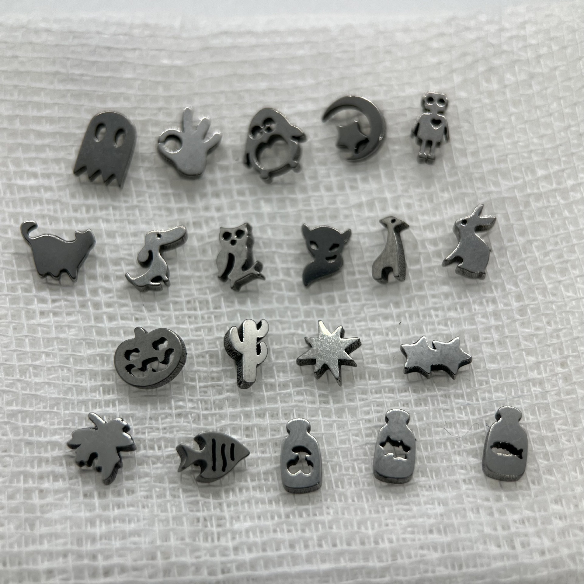 Titanium Alloy F136 Mini Cat Sausage Dog Giraffe Cactus 0.9 Tooth Jewelry Head Animal Pattern Piercing Accessories For Men And Women