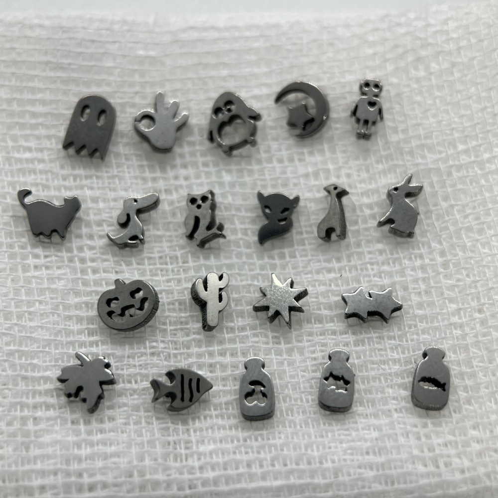 Titanium Alloy F136 Mini Cat Sausage Dog Giraffe Cactus 0.9 Tooth Jewelry Head Animal Pattern Piercing Accessories For Men And Women