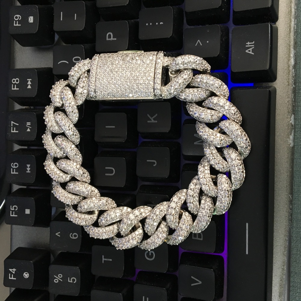Men's Hip-Hop Bracelet High-End Texture Copper Inlaid Zirconia Gold-Plated Geometric Pattern Silver 18mm Cuban Chain Jewelry Box Clasp Personality