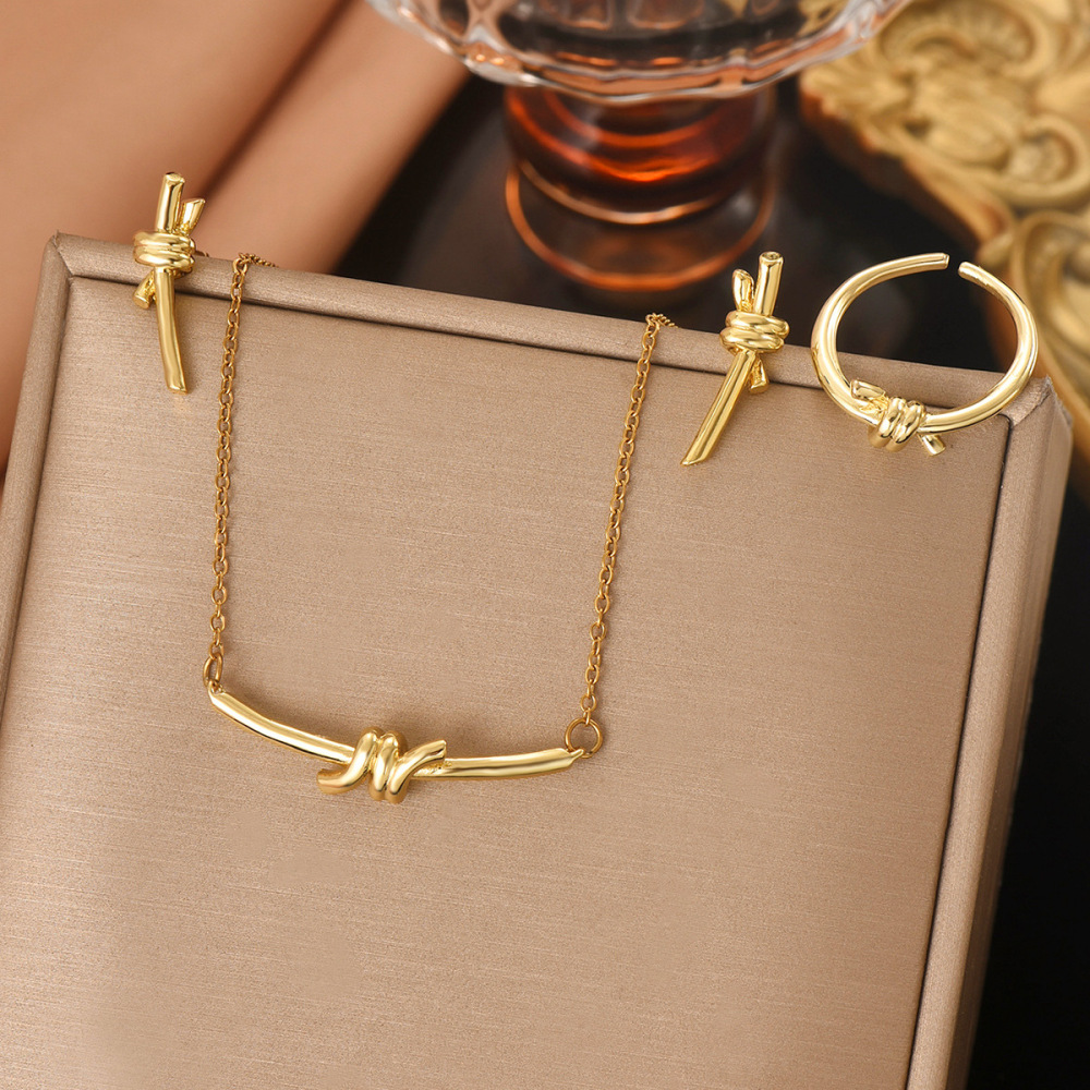 Simple Style Golden Chain Necklace Earrings Ring Set Fashionable Knot Shape Jewelry Display Sweet Stainless Steel Accessories