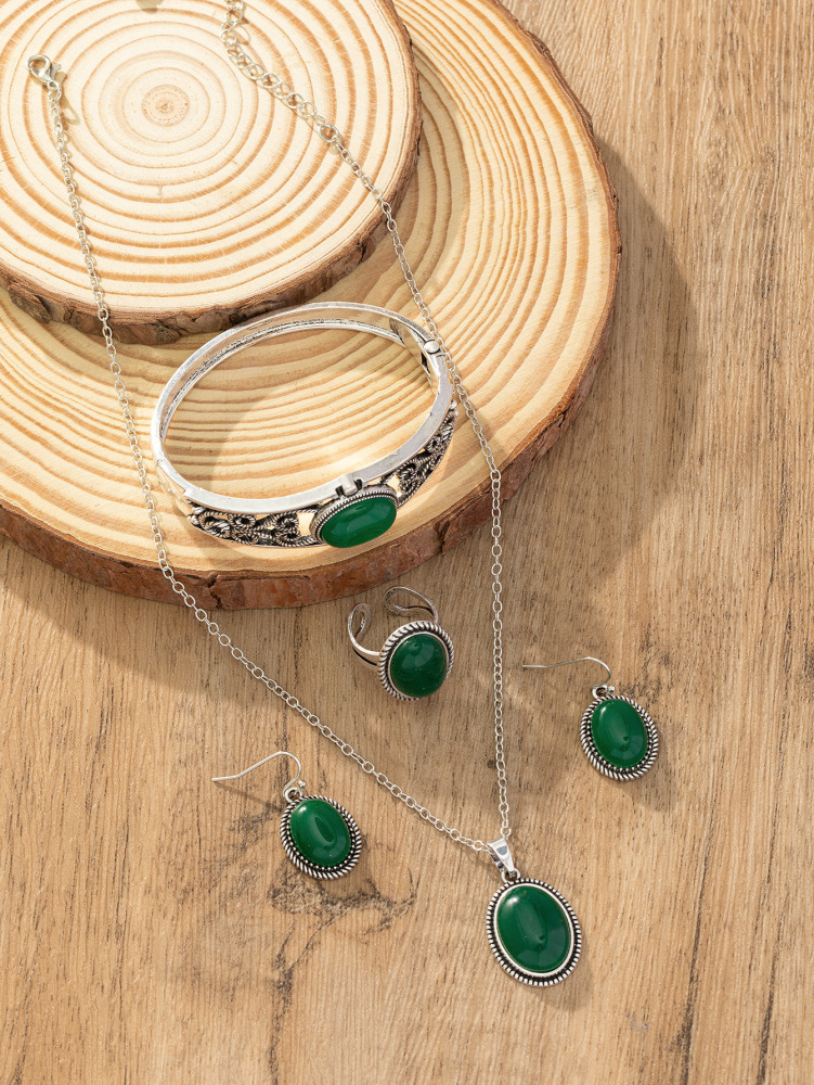 Luxury European And American Natural Gemstone Emerald Jewelry Set Necklace Earrings Ring Bracelet Vintage Alloy Women's Accessories