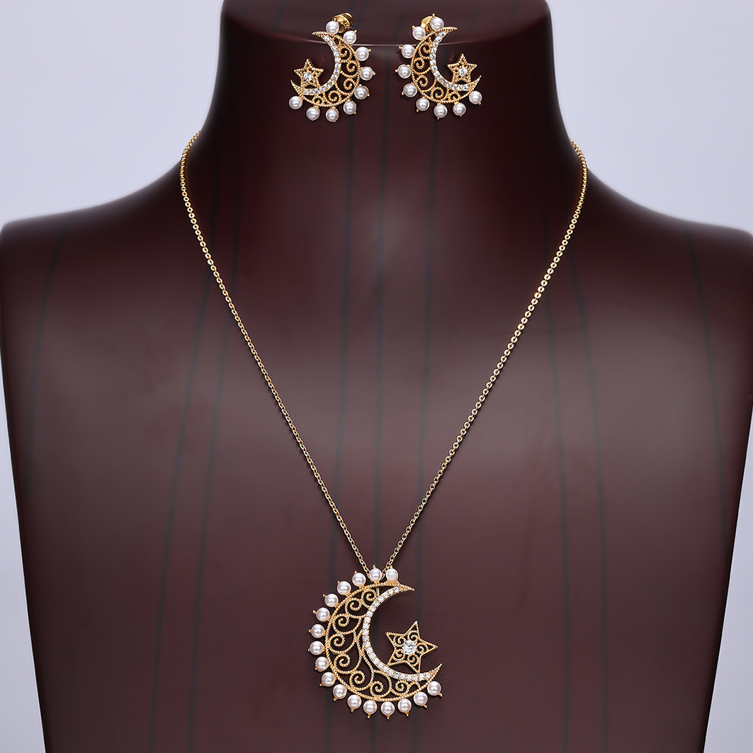 2-Piece Set Copper Inlaid Zircon Ramadan Middle Eastern Star Moon Hollow Flower Ethnic Style Niche Art Women's Earrings Pendant Suitable For Gift Wedding Engagement Banquet Jewelry Accessories