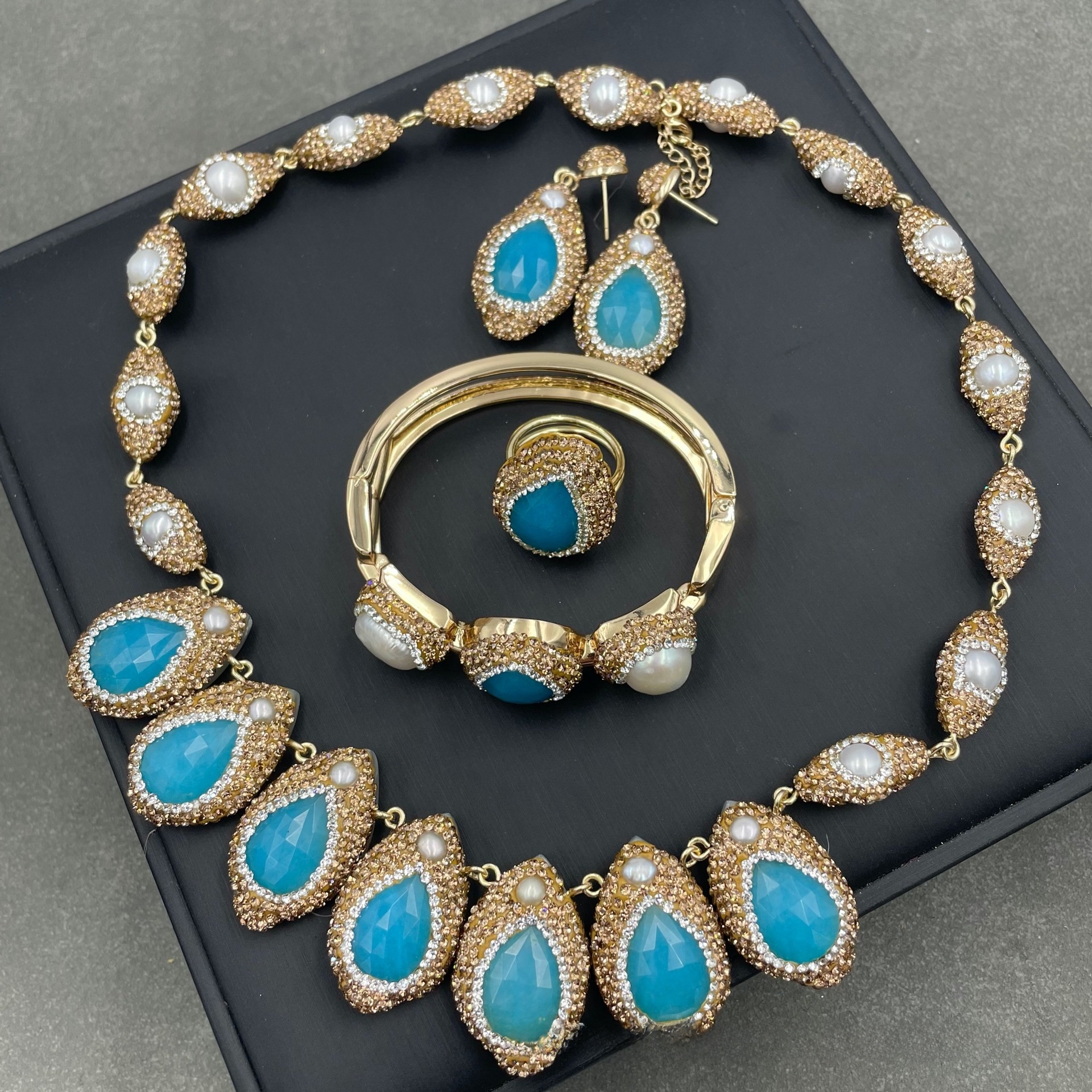 Baroque Shell Pearl Jewelry Set Luxury  Stylish Women's Earring Necklace Bracelet Diamond Plating Craft