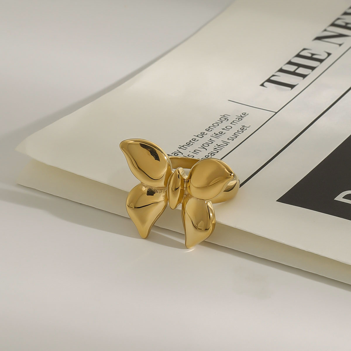18K Gold Plated Stainless Steel Smooth Butterfly Ring Size 7 Vacuum Electroplating Butterfly Pattern Real Gold Coating