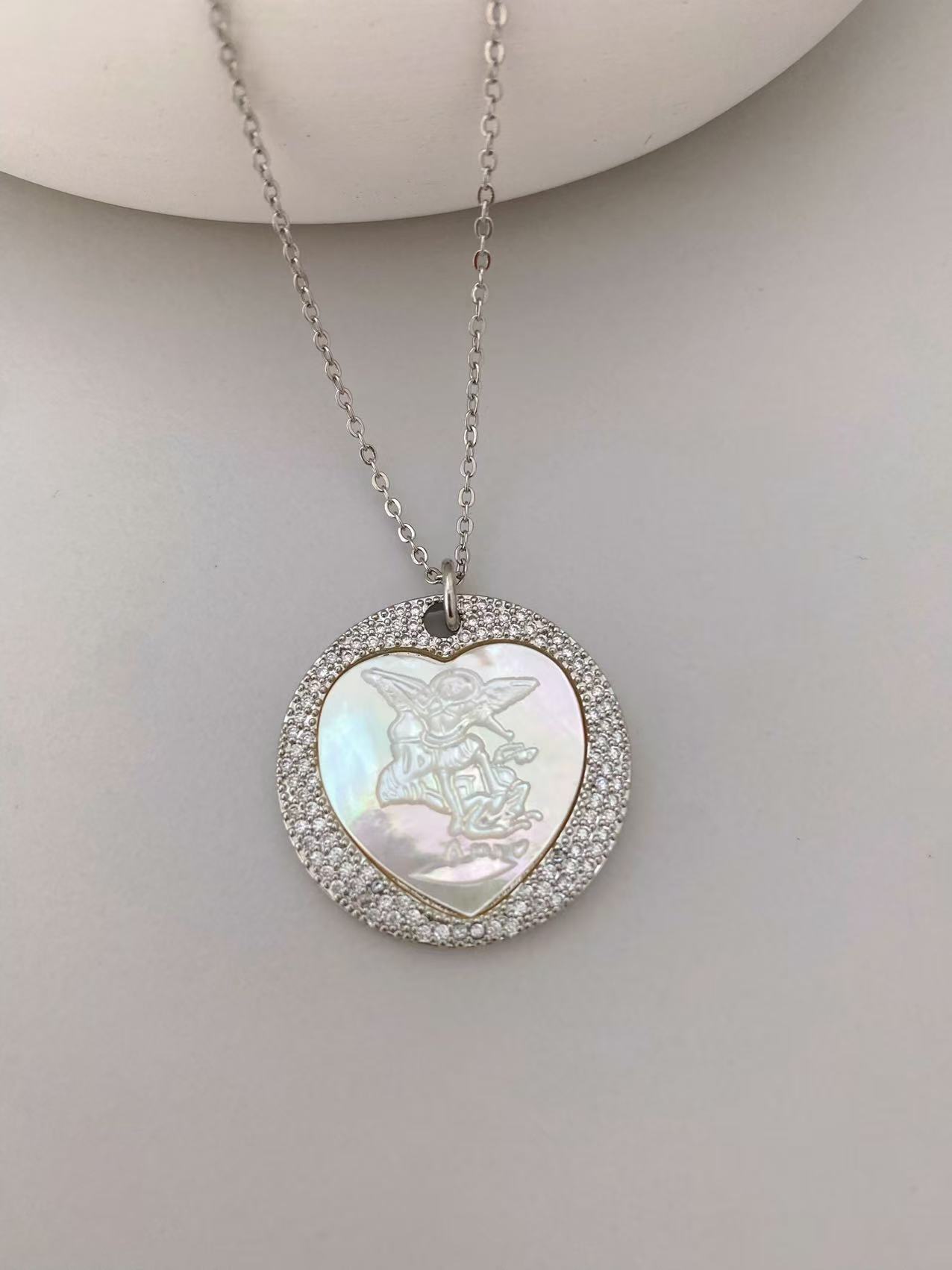 New Zircon White Mother-of-Pearl Guadalupe Pendant Women's European Style Jewelry Accessories Geometric Pattern Electroplated