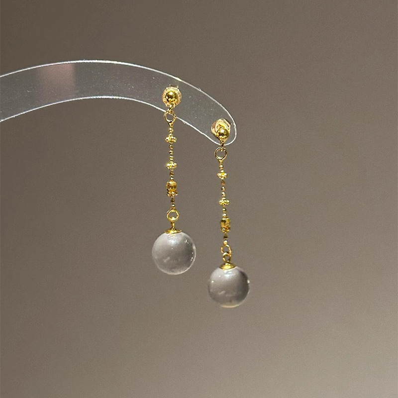 Elegant Long White Crystal Ball Pendant Round Bead Chain Earrings High-End Feelings Women's Fashion Jewelry Ear Decorations