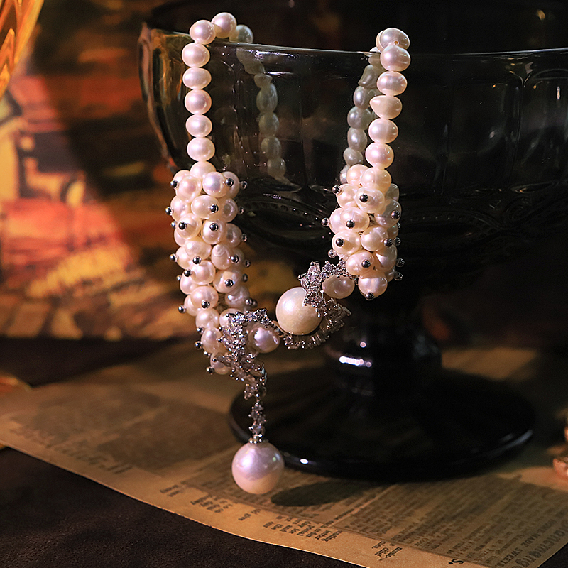 Natural White Pearl Flower Vine S-shaped Zircon Necklace Niche Light Luxury Neck Chain Versatile High-end Clavicle Chain For Women Copper Material
