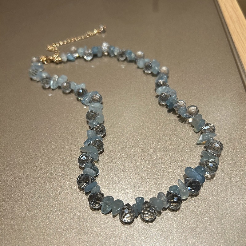 Bohemian Crystal Irregular Natural Stone Necklace Women's Geometric Pattern Round Diamond Jewelry Accessory Chain Design